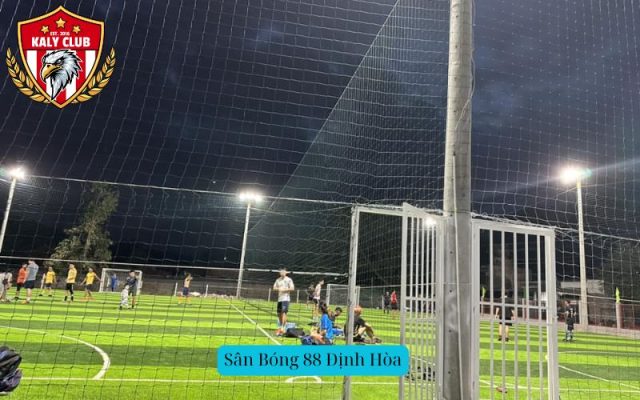 Sân Bóng 88 Định Hòa