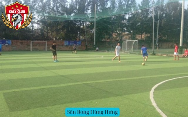 Sân Bóng Hùng Hưng